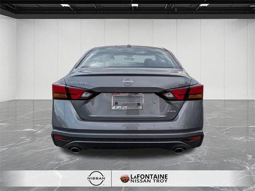 2025 Nissan Altima SL