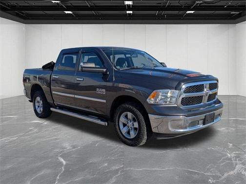 2015 RAM 1500 SLT