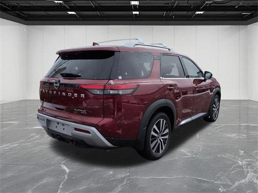 2022 Nissan Pathfinder Platinum