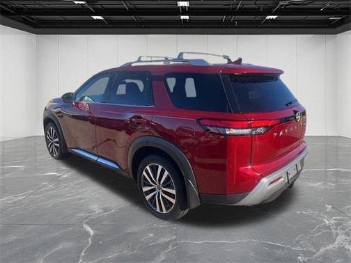 2022 Nissan Pathfinder Platinum