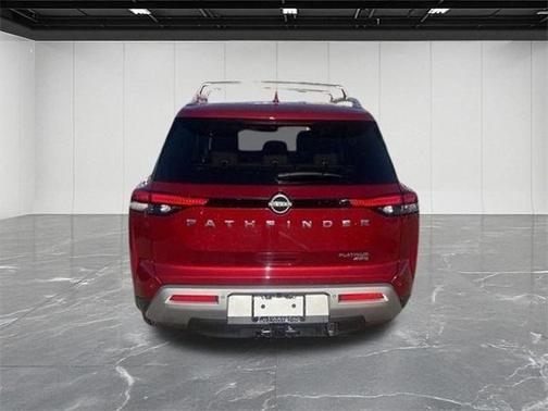 2022 Nissan Pathfinder Platinum