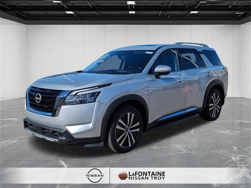 2023 Nissan Pathfinder Platinum