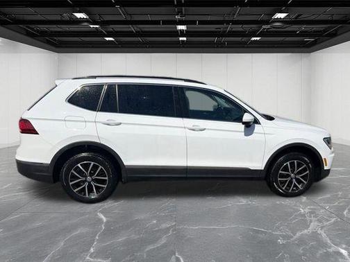 Pure White 2021 Volkswagen Tiguan 2.0T SE