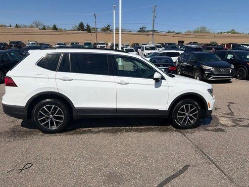 Pure White 2021 Volkswagen Tiguan 2.0T SE