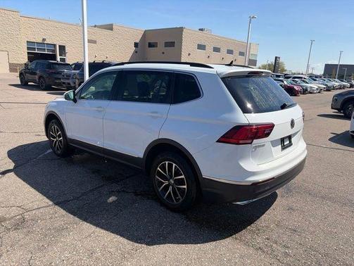 Pure White 2021 Volkswagen Tiguan 2.0T SE