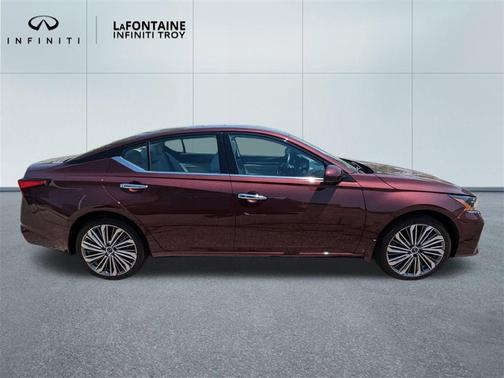 2024 Nissan Altima 2.5 SL
