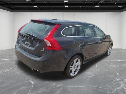 Savile Grey Metallic 2015 Volvo V60 T5 Platinum