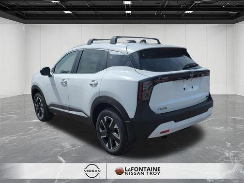 Fresh Powder 2026 Nissan Kicks SV