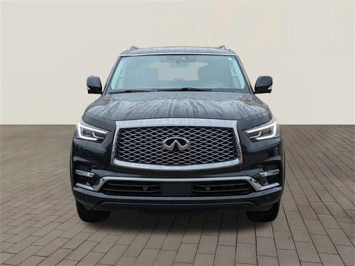 2021 INFINITI QX80 Luxe