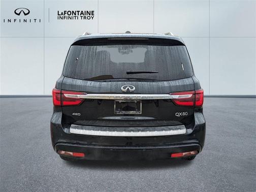 2021 INFINITI QX80 Luxe