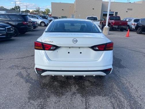 2025 Nissan Altima S