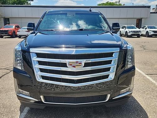 2017 Cadillac Escalade Luxury