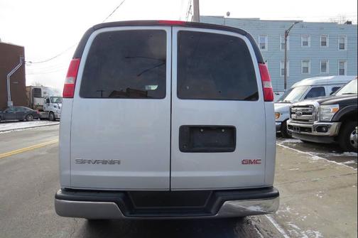 2017 GMC Savana 2500 Work Van