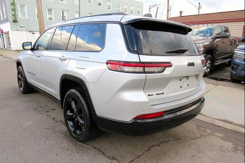 Silver Zynith 2021 Jeep Grand Cherokee L Altitude