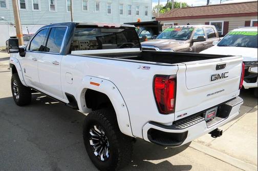 Summit White 2021 GMC Sierra 2500 SLT