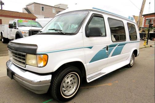 1993 Ford E150 Base