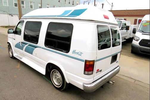 1993 Ford E150 Base