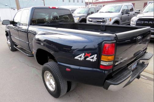 2005 Chevrolet Silverado 3500 LS Extended Cab