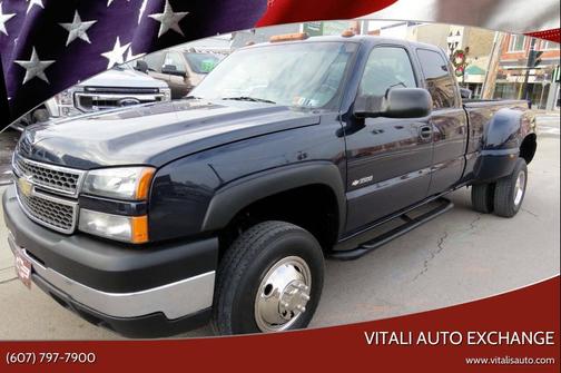 2005 Chevrolet Silverado 3500 LS Extended Cab