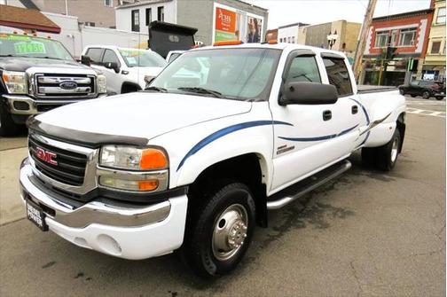 2004 GMC Sierra 3500 SLT Crew Cab
