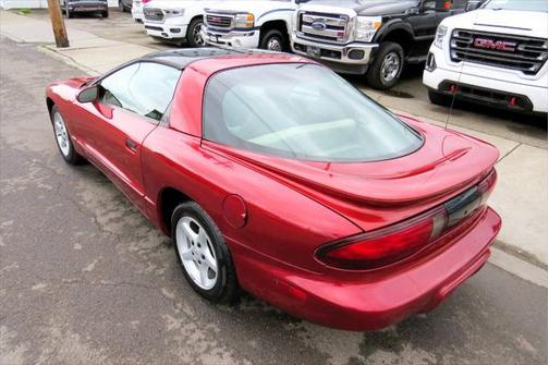 1996 Pontiac Firebird Base 2dr Hatchback