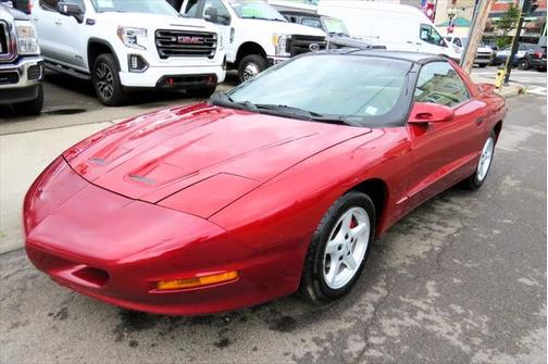 1996 Pontiac Firebird Base 2dr Hatchback