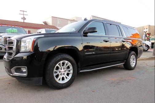 2016 GMC Yukon XL SLT