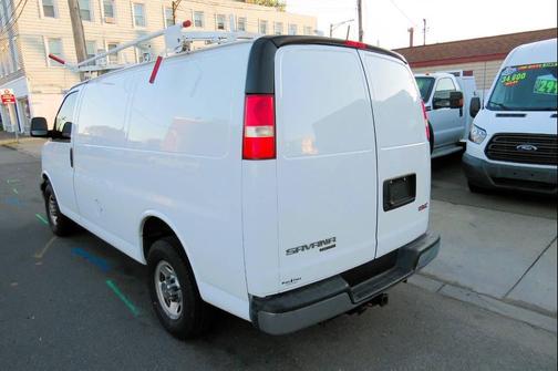 2015 GMC Savana 2500 Work Van