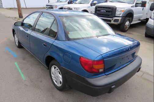 2000 Saturn SL SL 4dr Sedan