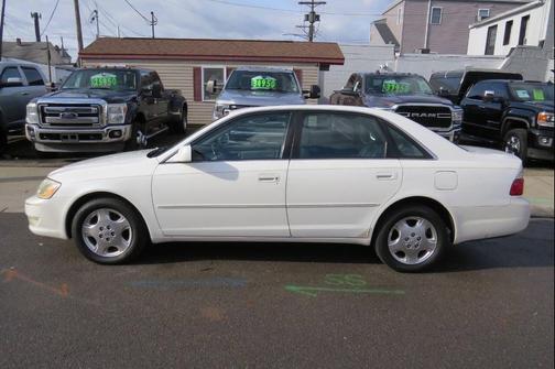 2004 Toyota Avalon XL