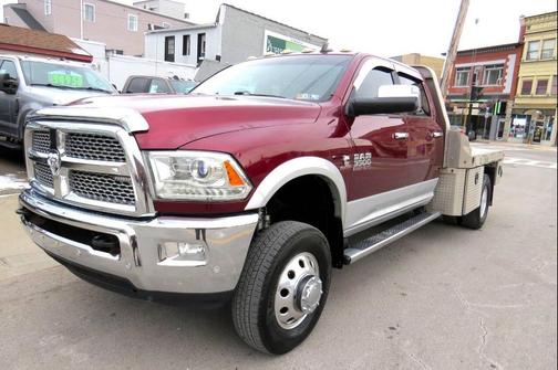 2018 RAM 3500 Laramie Crew Cab 4x4 8' Box
