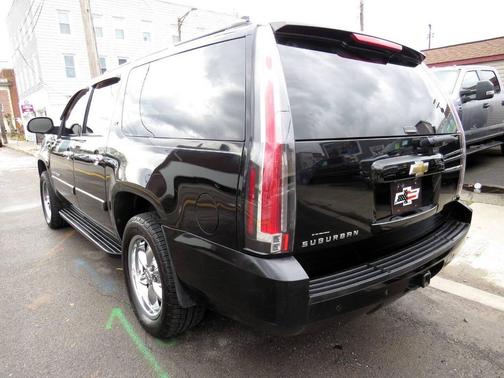 Black 2008 Chevrolet Suburban 1500 LTZ