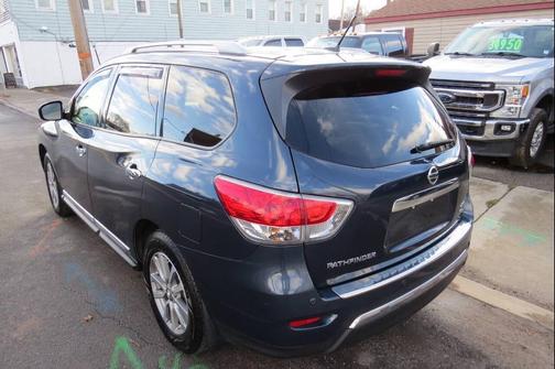 2014 Nissan Pathfinder SL