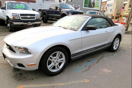 2012 Ford Mustang V6