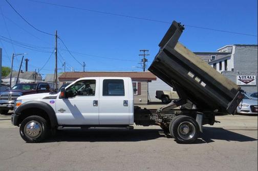 Oxford White 2012 Ford F-450 4X4 4dr Crew Cab 176.2 200.2 in. WB