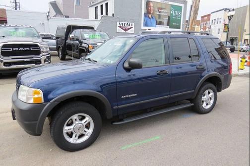 2004 Ford Explorer XLS