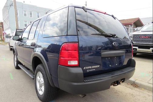 2004 Ford Explorer XLS