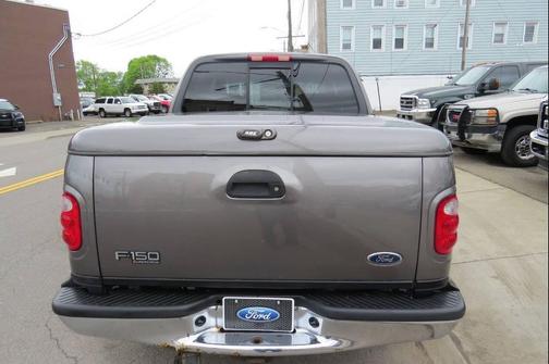 2002 Ford F-150 XLT SuperCrew