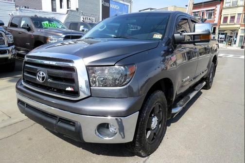 2011 Toyota Tundra Grade