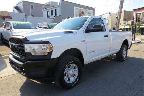 Bright White Clearcoat 2019 RAM 3500 Tradesman Regular Cab 4x4 8' Box