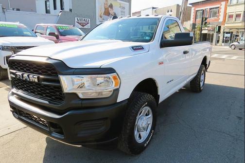 Bright White Clearcoat 2019 RAM 3500 Tradesman Regular Cab 4x4 8' Box