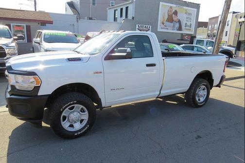 Bright White Clearcoat 2019 RAM 3500 Tradesman Regular Cab 4x4 8' Box