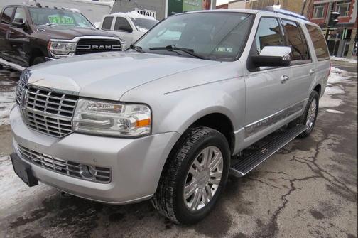 2012 Lincoln Navigator Base
