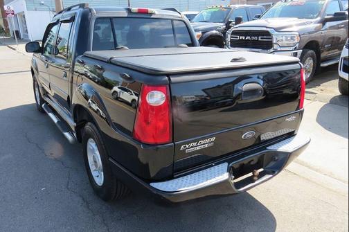 Black Clearcoat 2004 Ford Explorer Sport Trac XLS