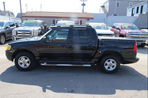 Black Clearcoat 2004 Ford Explorer Sport Trac XLS