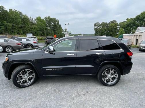 Brilliant Black Crystal Pearlcoat 2016 Jeep Grand Cherokee Limited