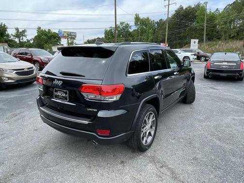 Brilliant Black Crystal Pearlcoat 2016 Jeep Grand Cherokee Limited