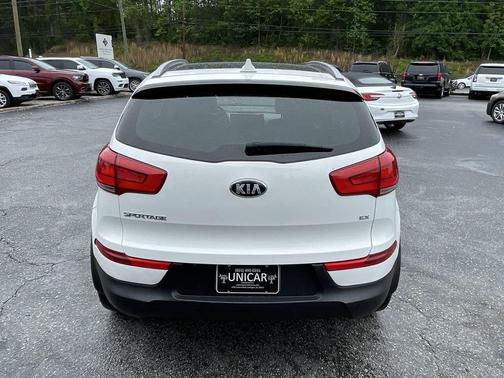 Clear White 2016 Kia Sportage EX