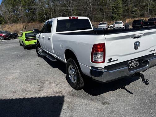 2021 RAM 2500 Big Horn Crew Cab 4x4 8' Box
