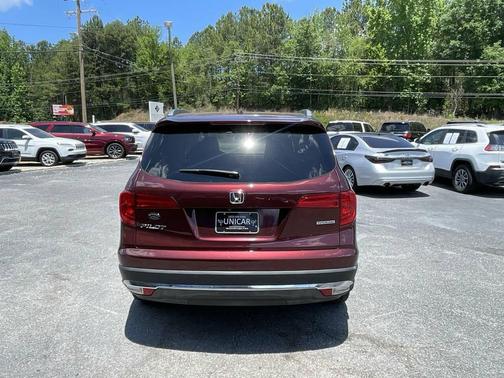 Burgundy 2018 Honda Pilot Touring